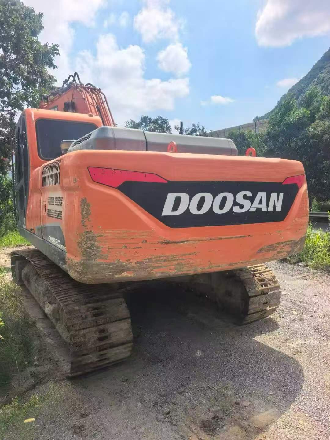 Buy Doosan DH215-7 Used Excavator / 2