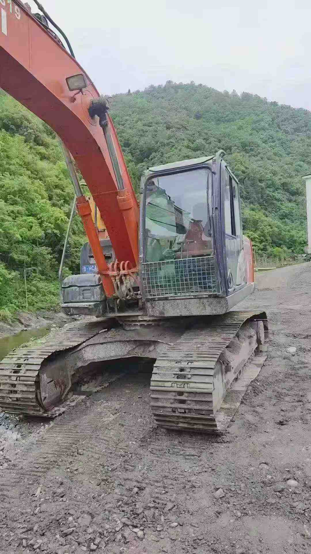 Buy Hitachi ZX170W-3 Used Excavator / 3 Buy Hitachi ZX170W-3 Used Excavator / 3