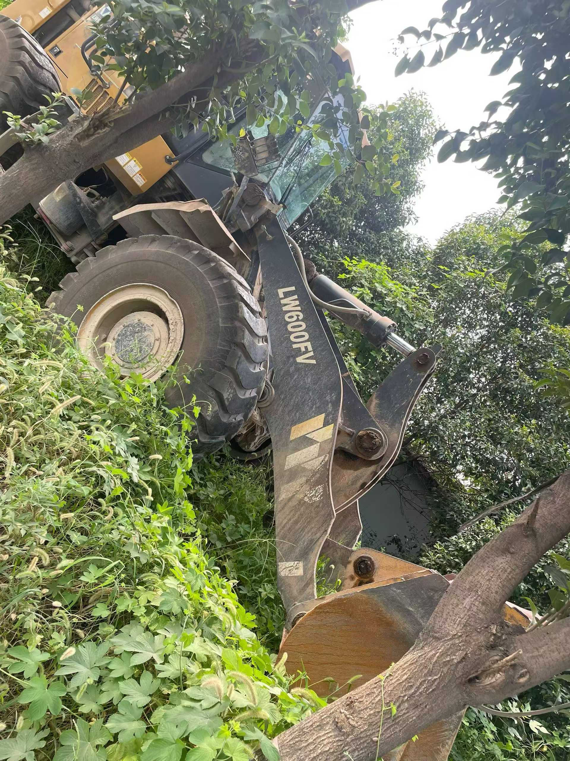 Buy XCMG LW600FV Used Loader / 3