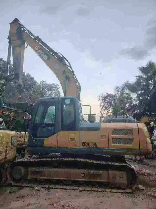Buy XCMG XE200DA Used Excavator / 1