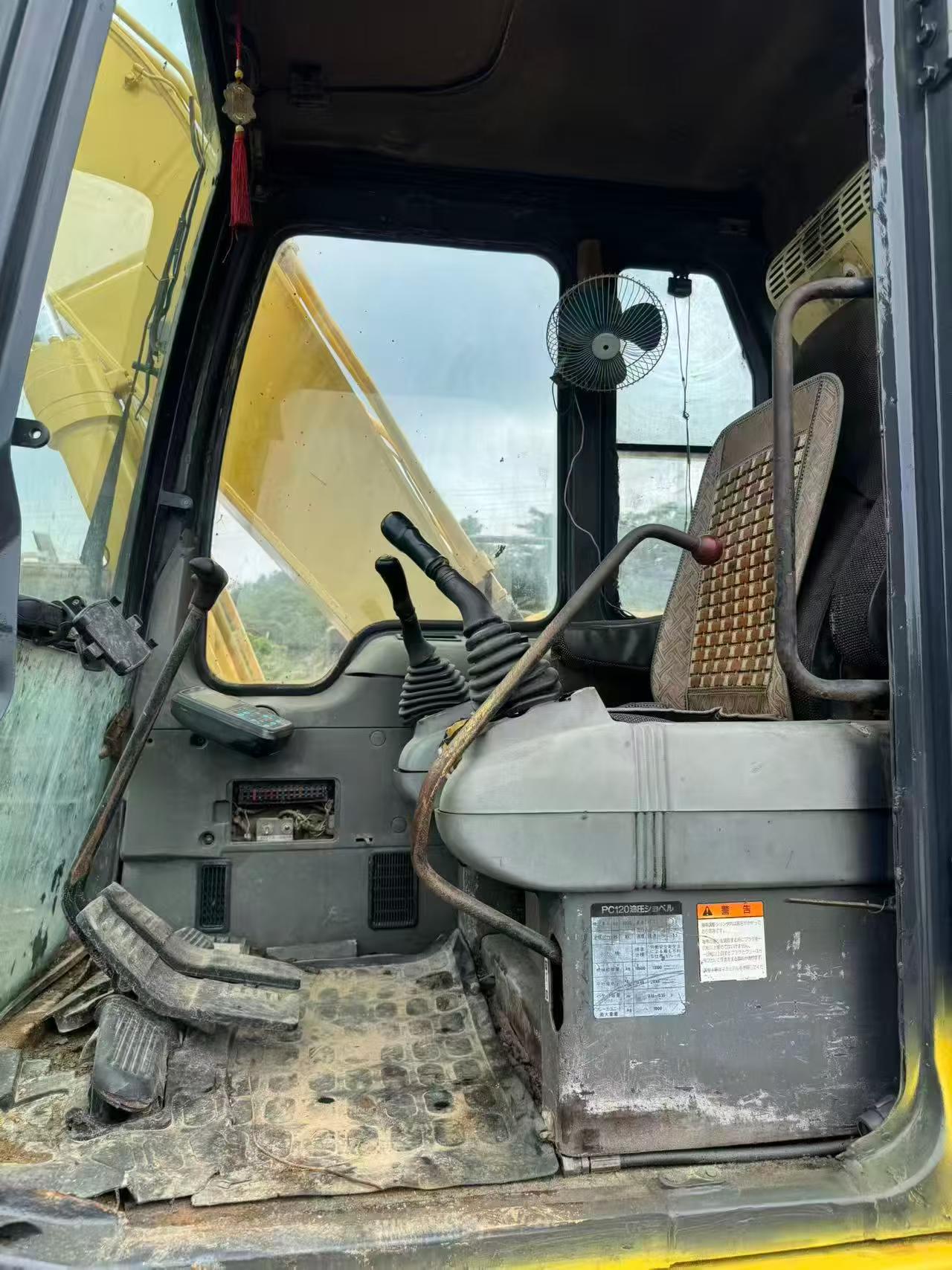 Buy Komatsu PC120-6 Used Excavator / 4