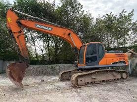 Buy Doosan DX260LC-9C Used Excavator / 3 Buy Doosan DX260LC-9C Used Excavator / 3
