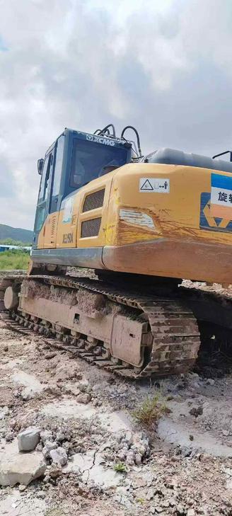 Buy XCMG XE200 Used Excavator / 1