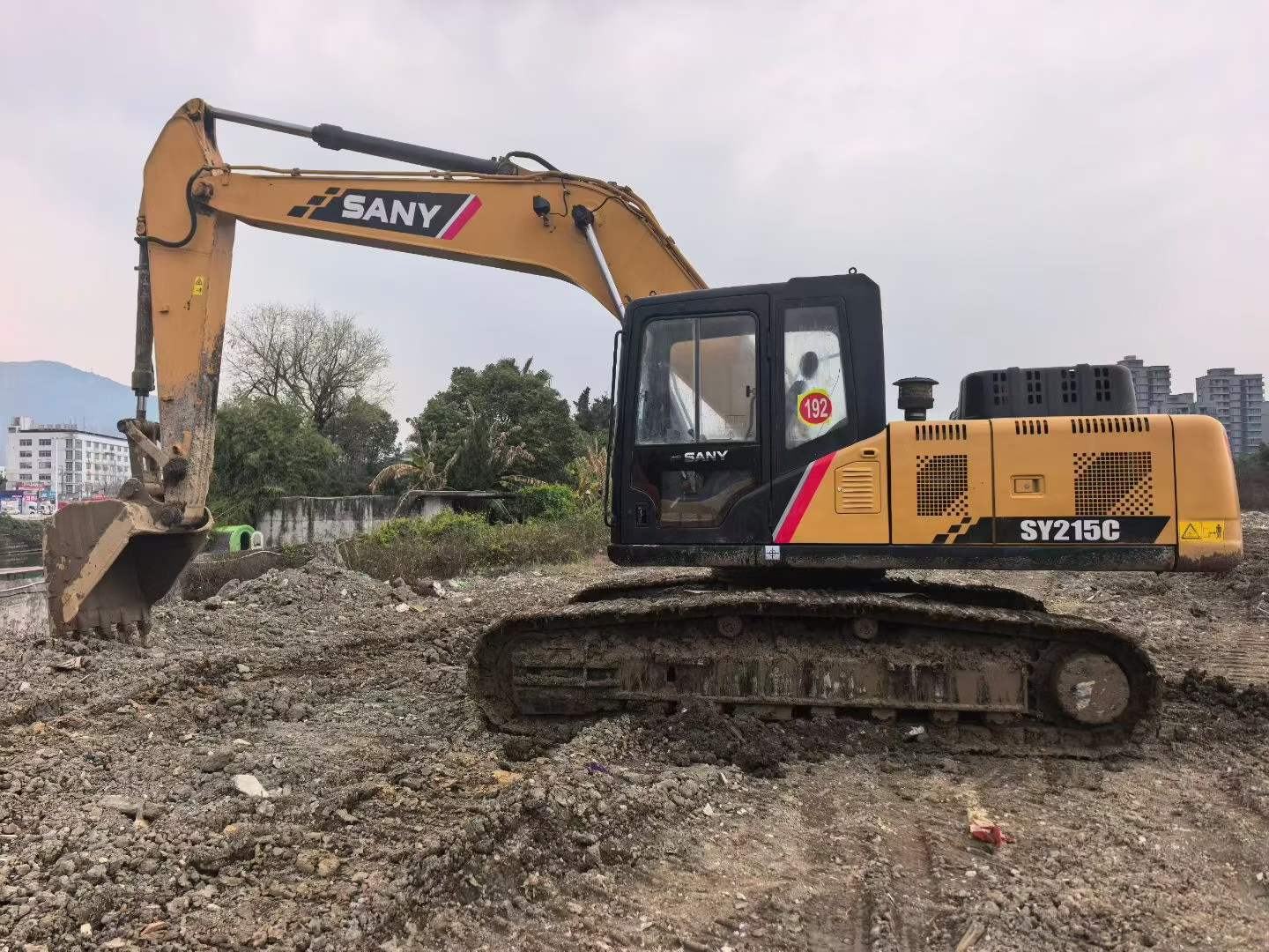 Buy Sany SY215C Used Excavator / 8
