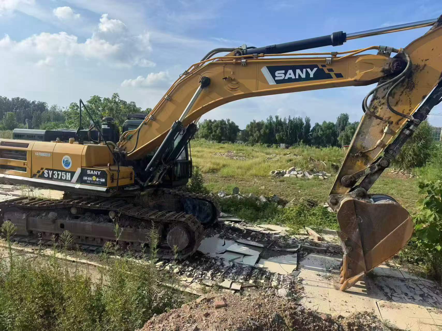 Buy Sany SY375H Used Excavator / 1