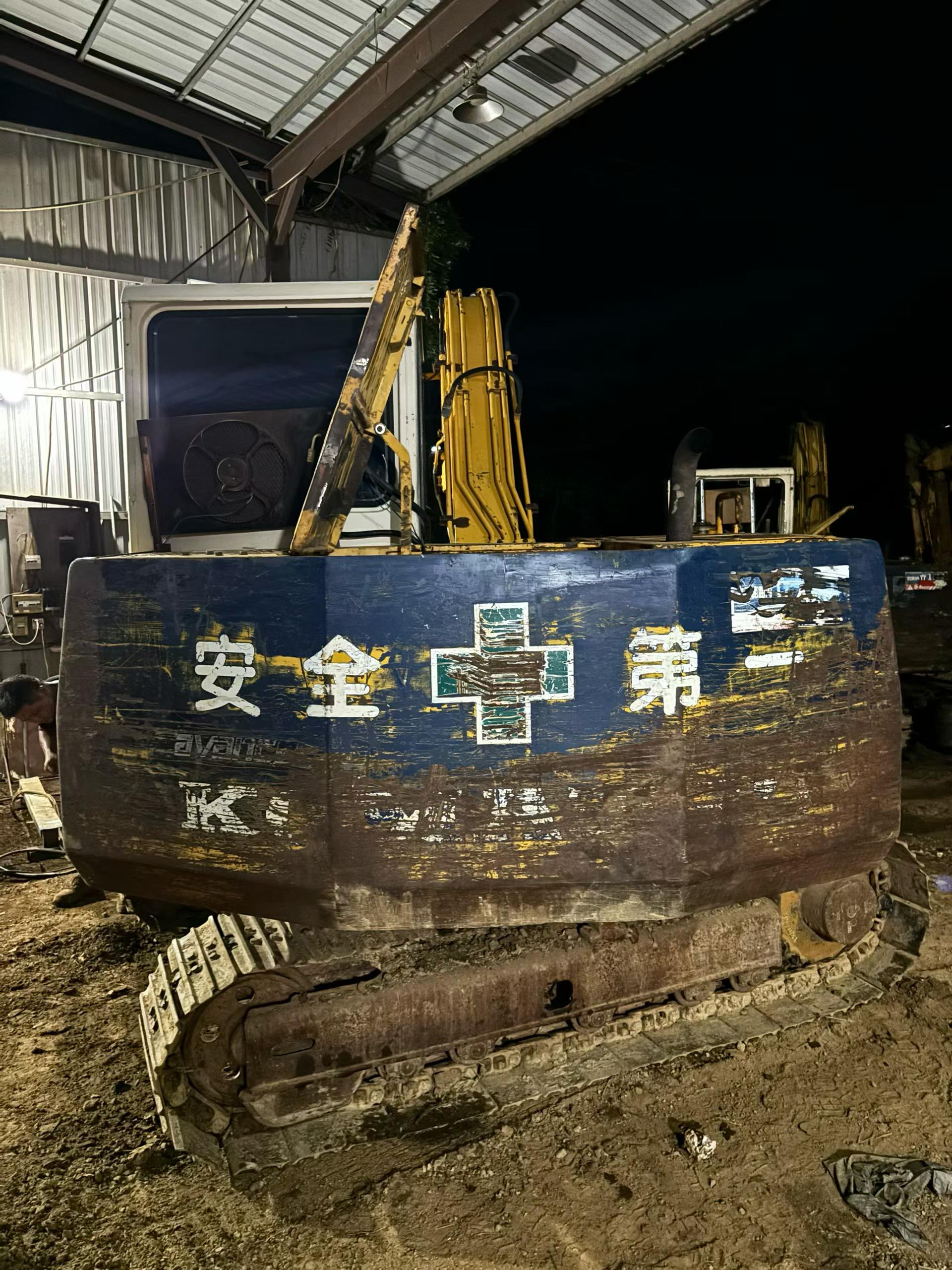 Buy Komatsu PC60-6 Used Excavator / 2 Buy Komatsu PC60-6 Used Excavator / 2