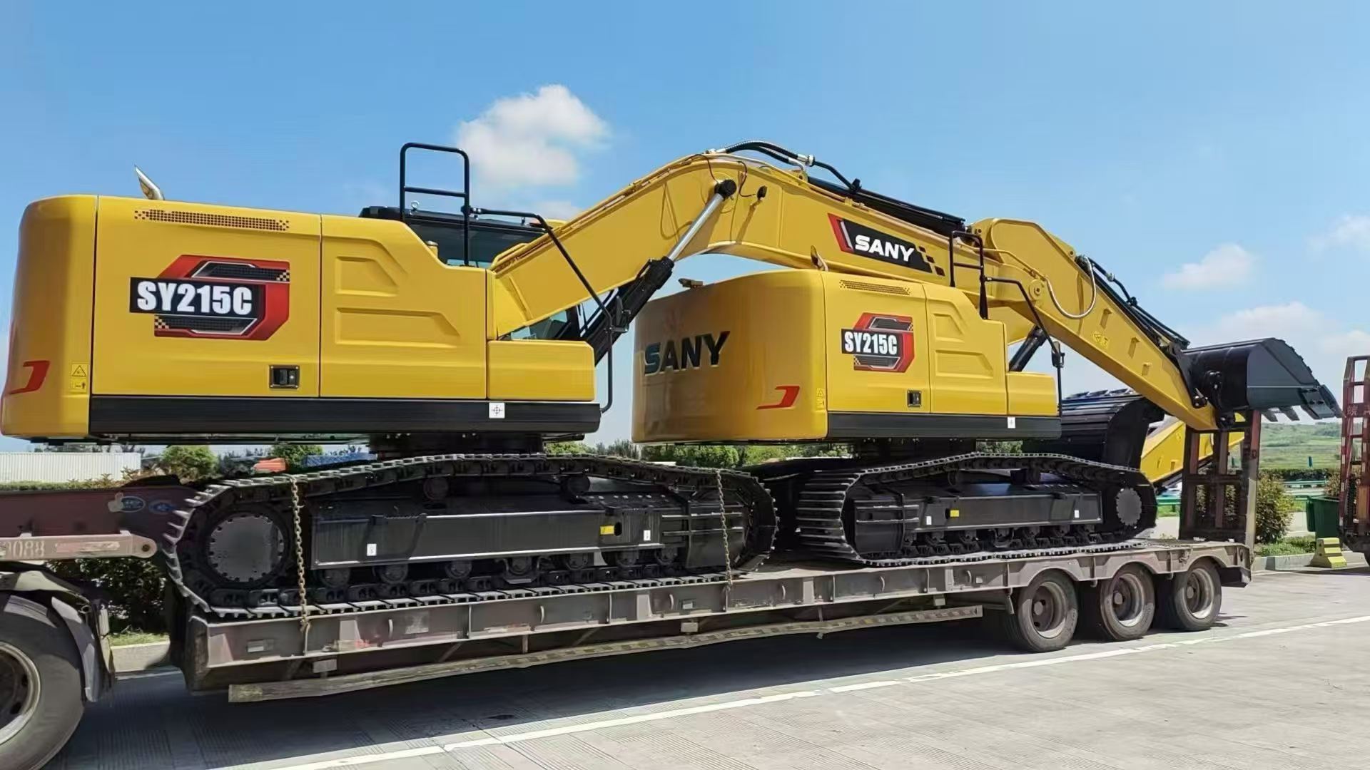 Buy Sany SY215C Used Excavator / 5 Buy Sany SY215C Used Excavator / 5