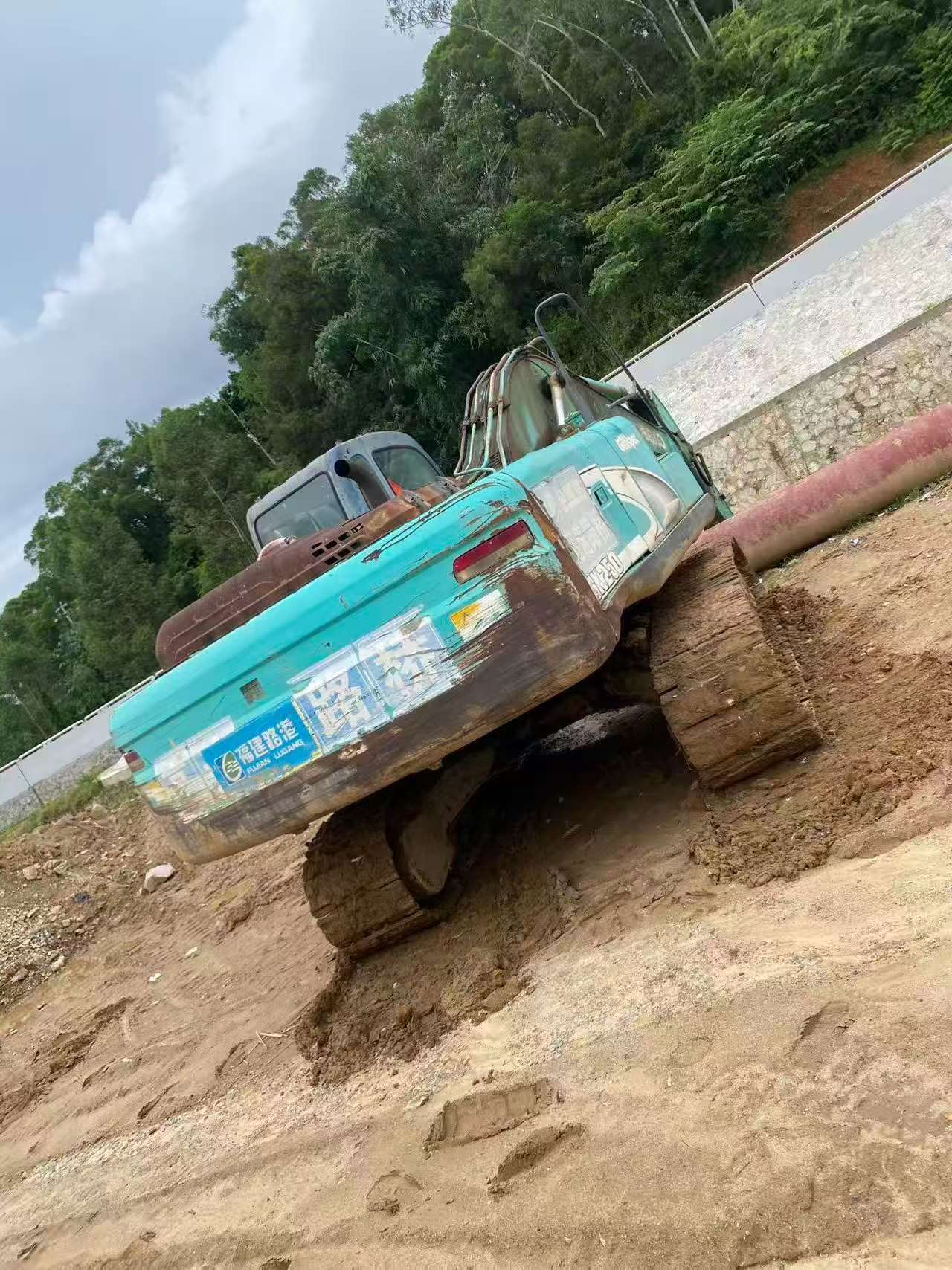 Buy Kobelco Used Excavator / 2 Buy Kobelco Used Excavator / 2