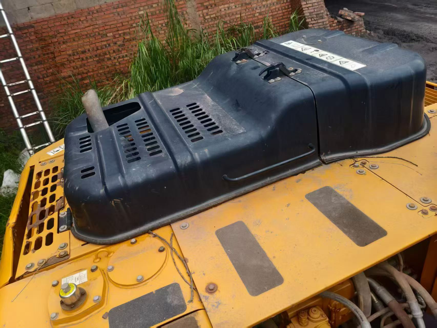 Buy Sany SY205C Used Excavator / 4 Buy Sany SY205C Used Excavator / 4