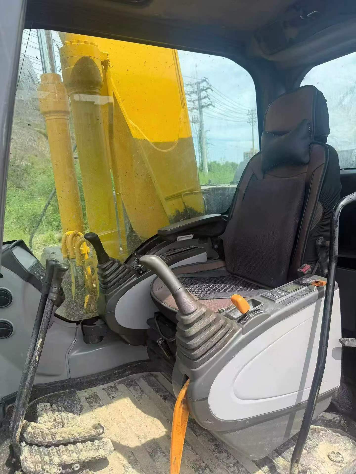 Buy Sumitomo SH210-5 Used Excavator / 5 Buy Sumitomo SH210-5 Used Excavator / 5
