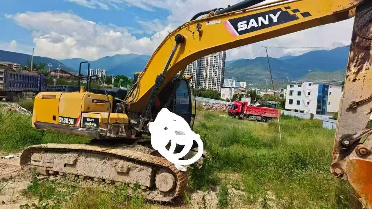Buy Sany SY245H Used Excavator / 4 Buy Sany SY245H Used Excavator / 4