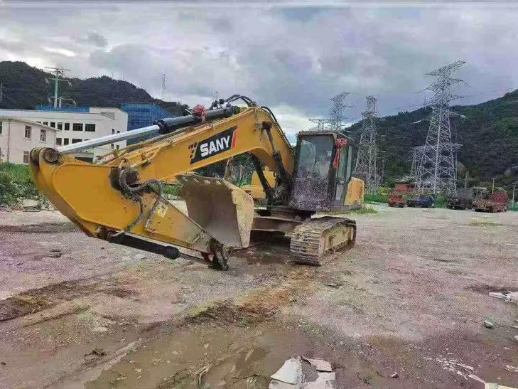 Buy Sany SY205C-8 Used Excavator / 1