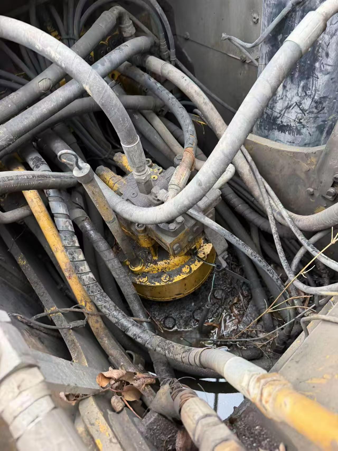 Buy Caterpillar 323D2L Used Excavator / 4 Buy Caterpillar 323D2L Used Excavator / 4