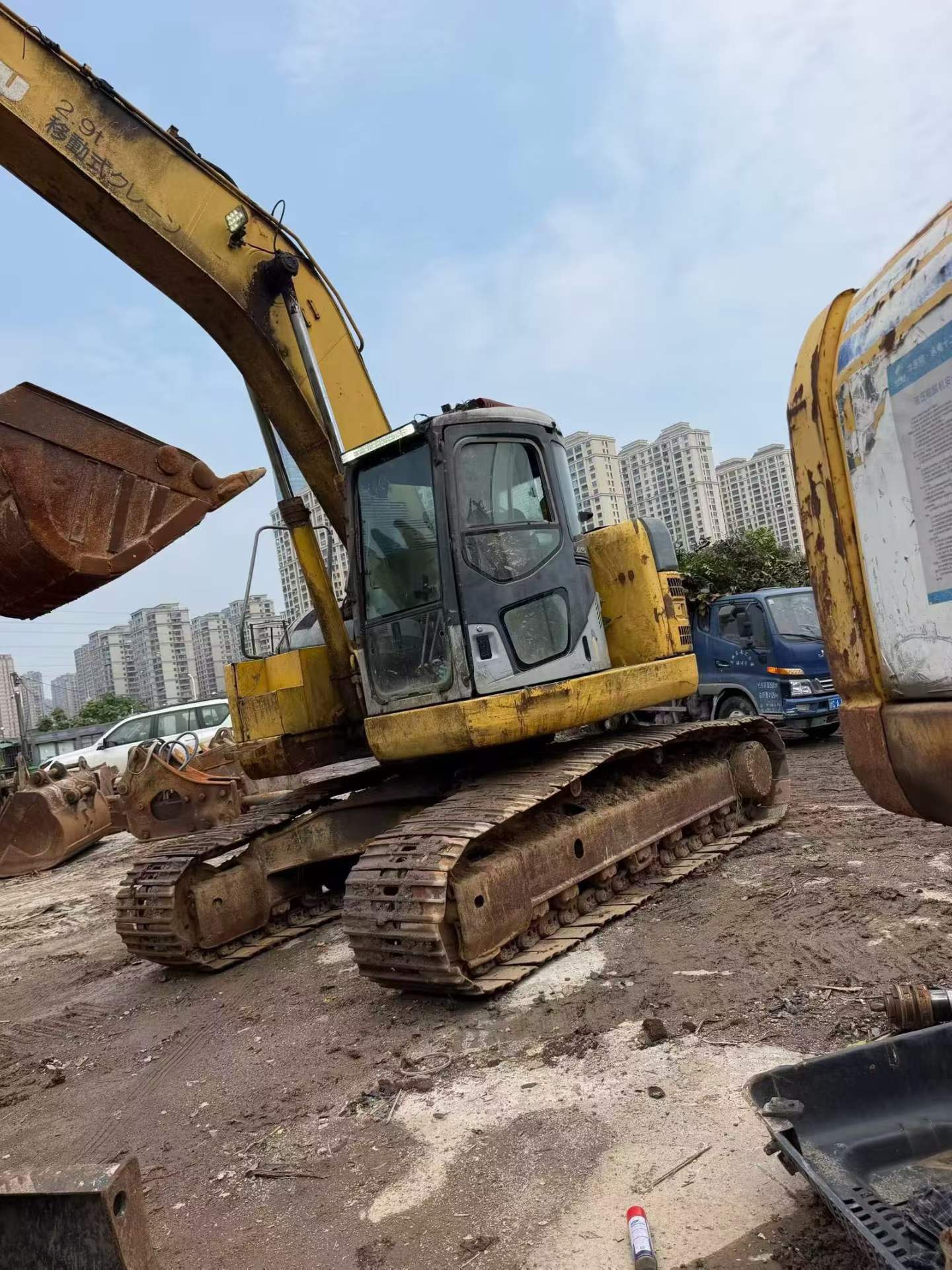Buy Komatsu PC228US-1 Used Excavator / 1