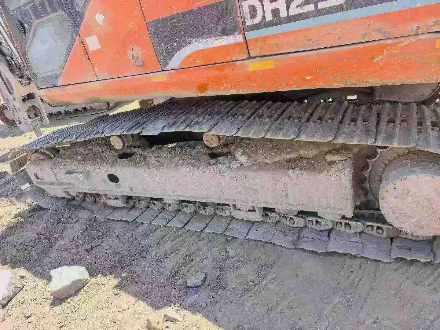 Buy Doosan DH225-7 Used Excavator / 3 Buy Doosan DH225-7 Used Excavator / 3