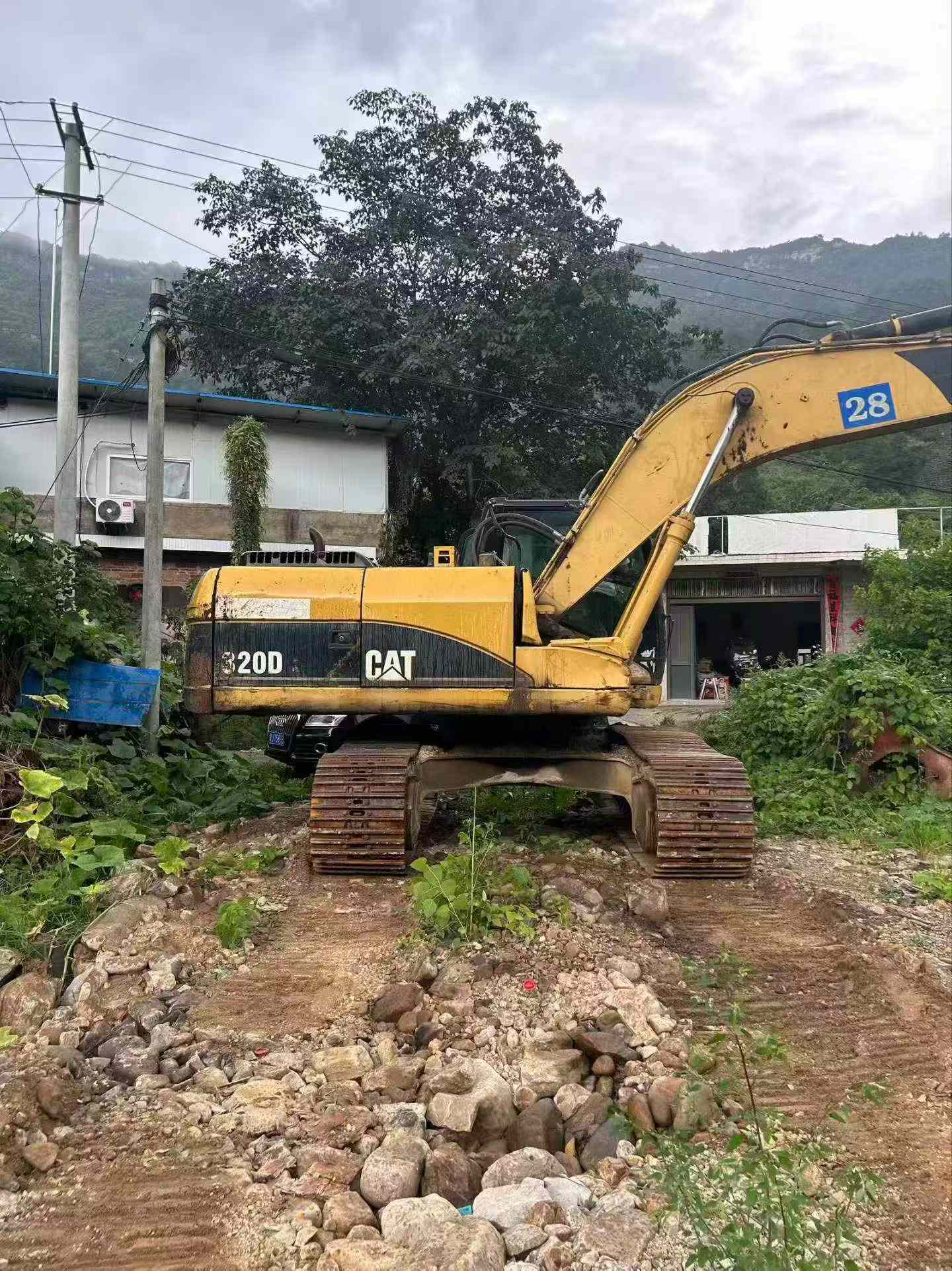 Buy Caterpillar 320D Used Excavator / 3 Buy Caterpillar 320D Used Excavator / 3