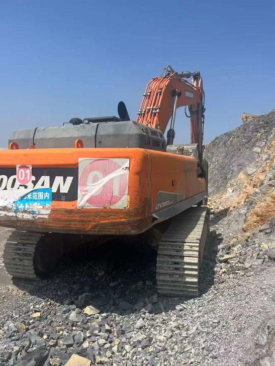 Buy Doosan DX380 Used Excavator / 1