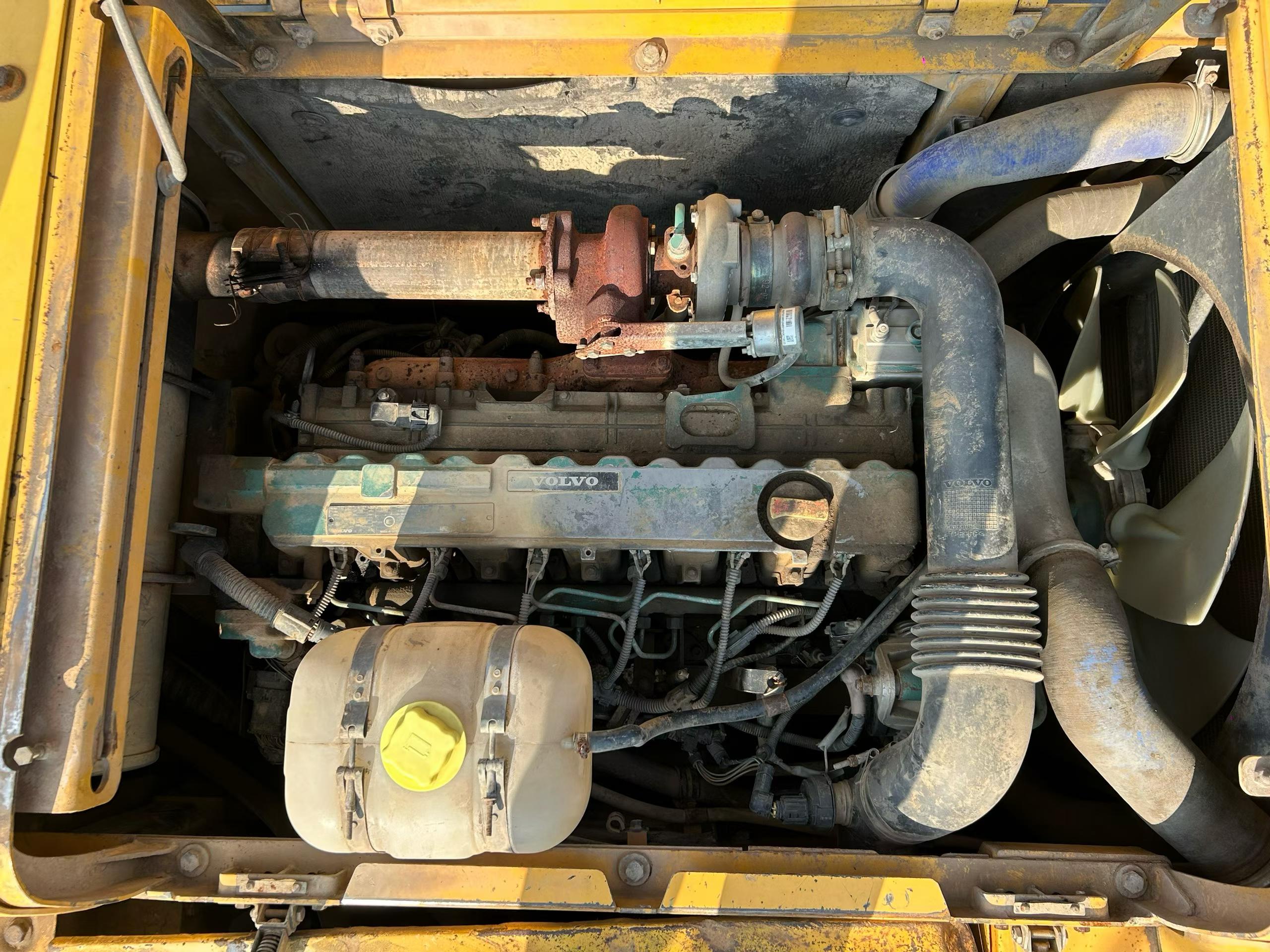 Buy Volvo EC210B Used Excavator / 6
