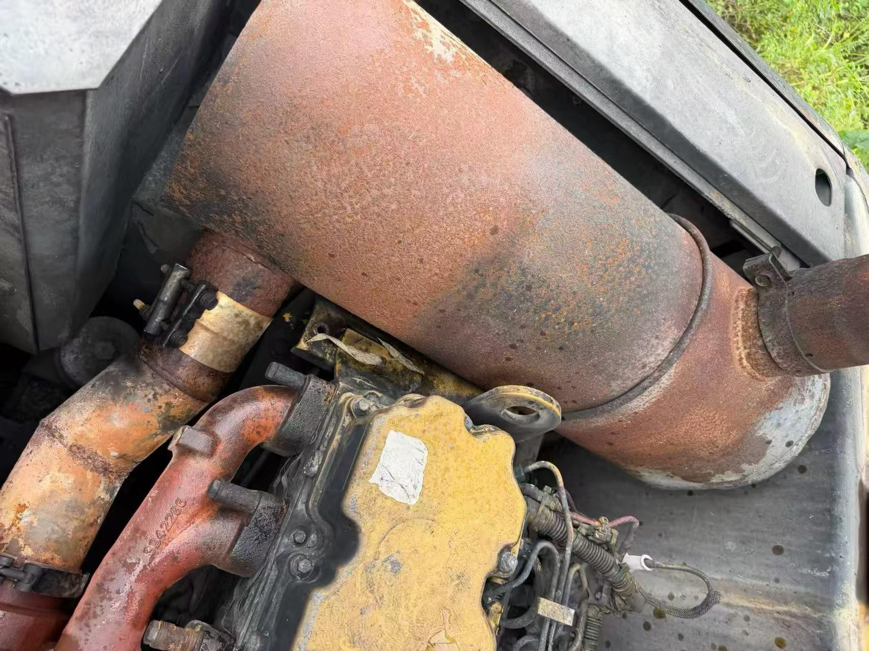 Buy Caterpillar 323D2L Used Excavator / 3 Buy Caterpillar 323D2L Used Excavator / 3