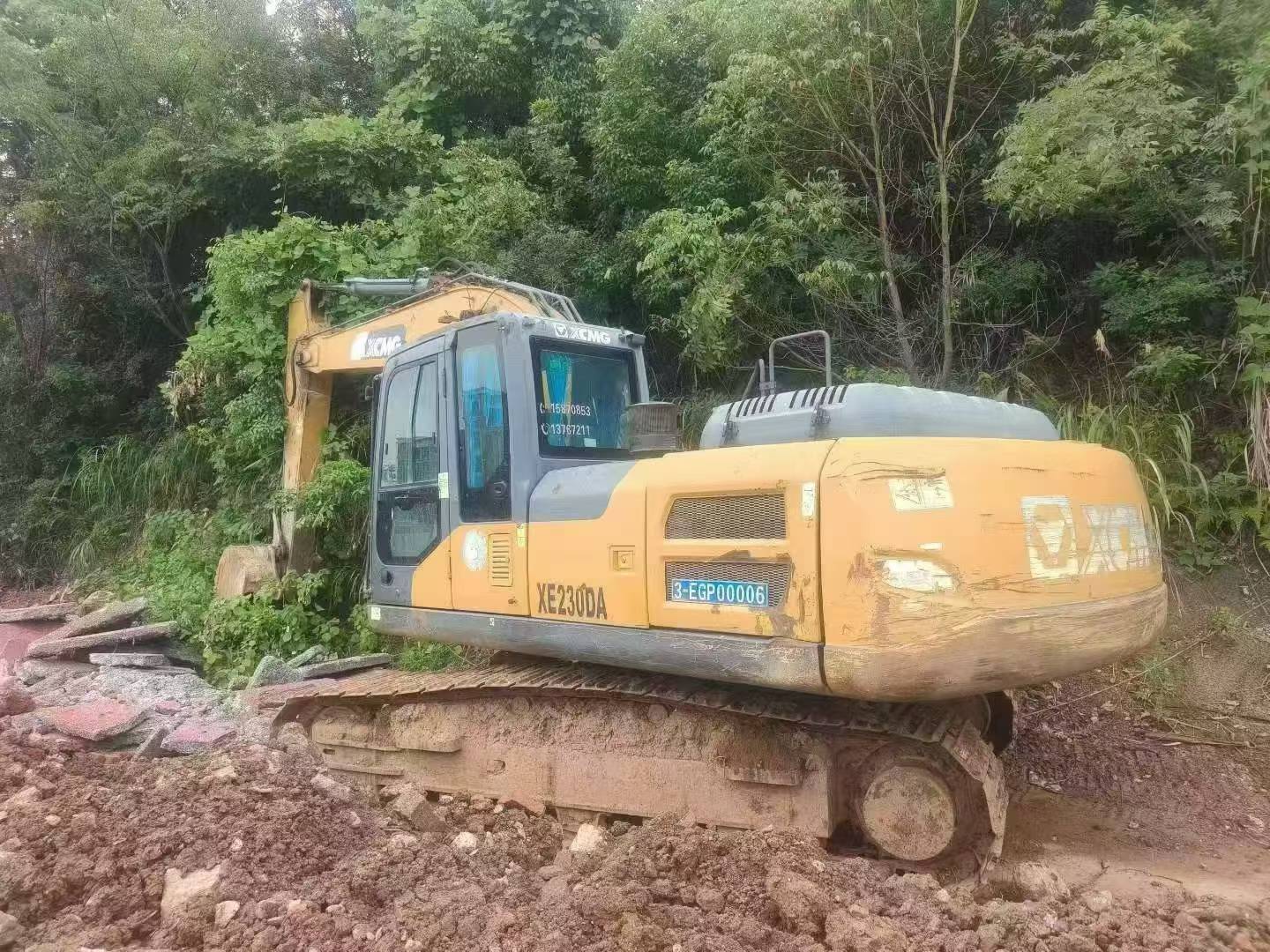 Buy XCMG XE200 Used Excavator / 7