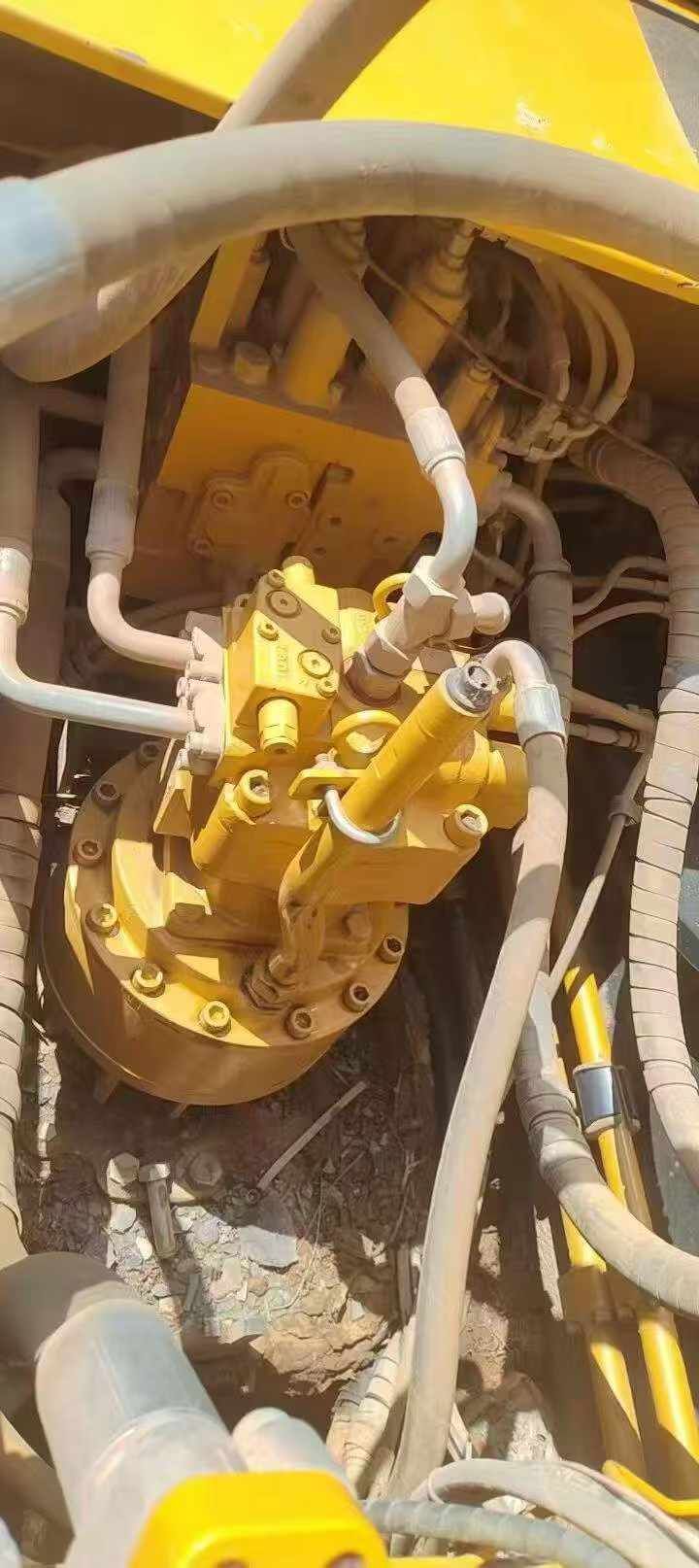 Buy Sany SY245H Used Excavator / 9 Buy Sany SY245H Used Excavator / 9