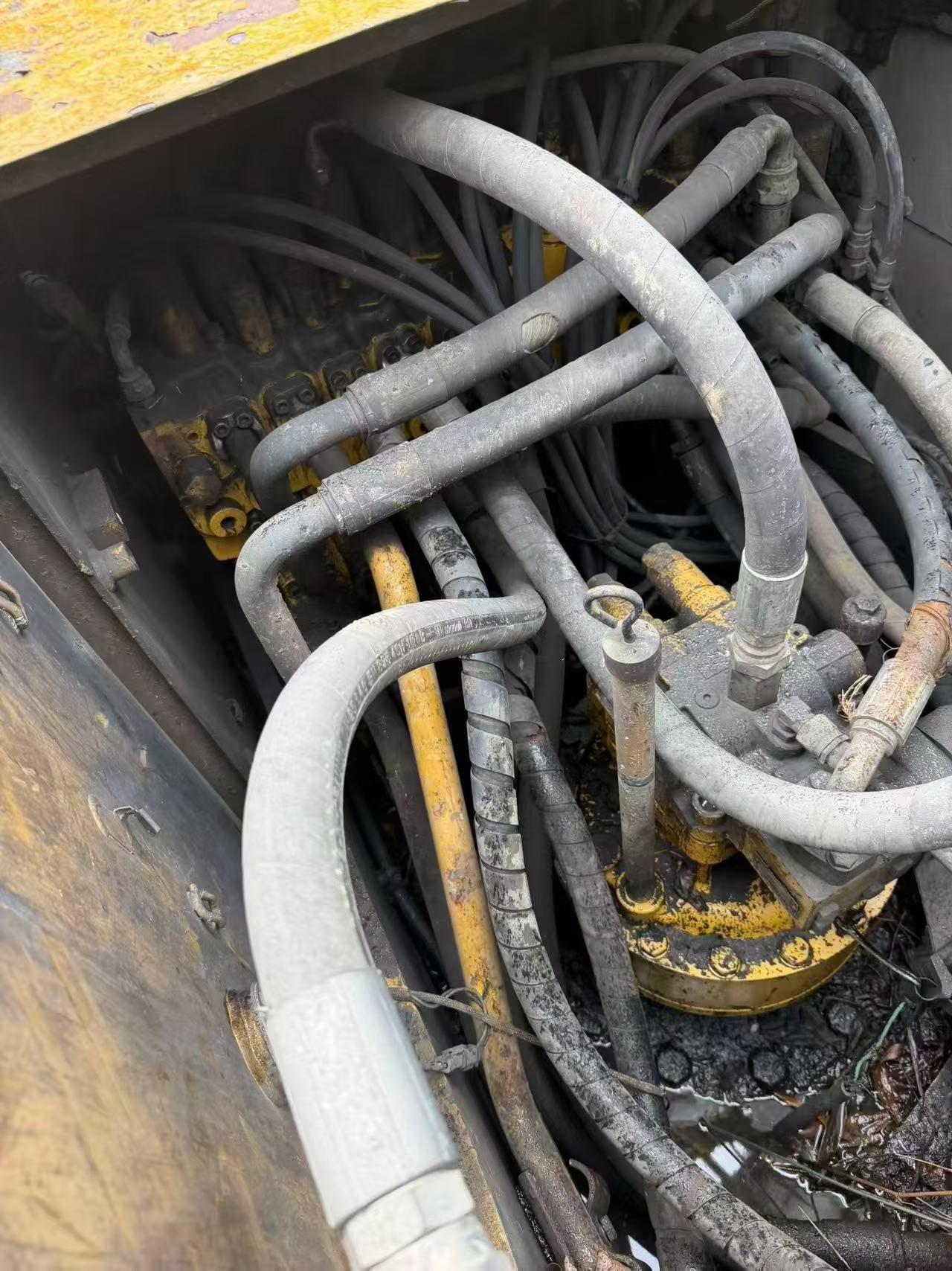 Buy Caterpillar 323D2L Used Excavator / 7 Buy Caterpillar 323D2L Used Excavator / 7