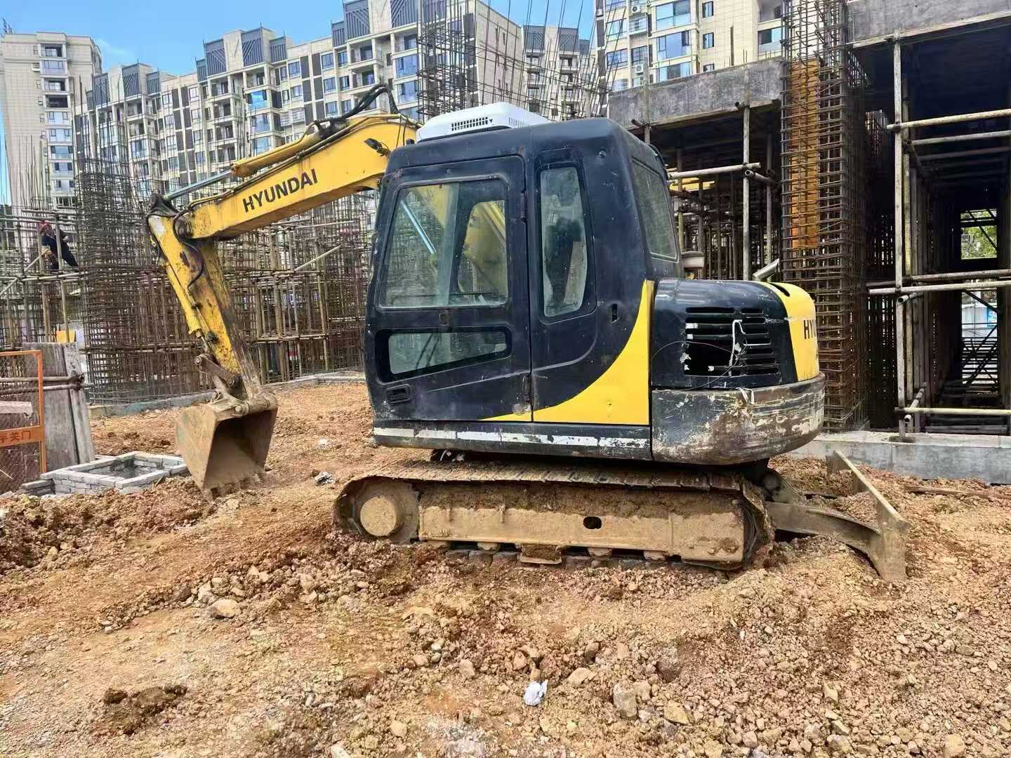 Buy Hyundai R80G Used Excavator / 2 Buy Hyundai R80G Used Excavator / 2