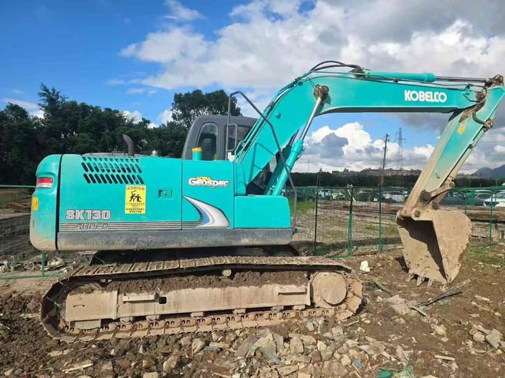 Buy Kobelco Used Excavator / 1