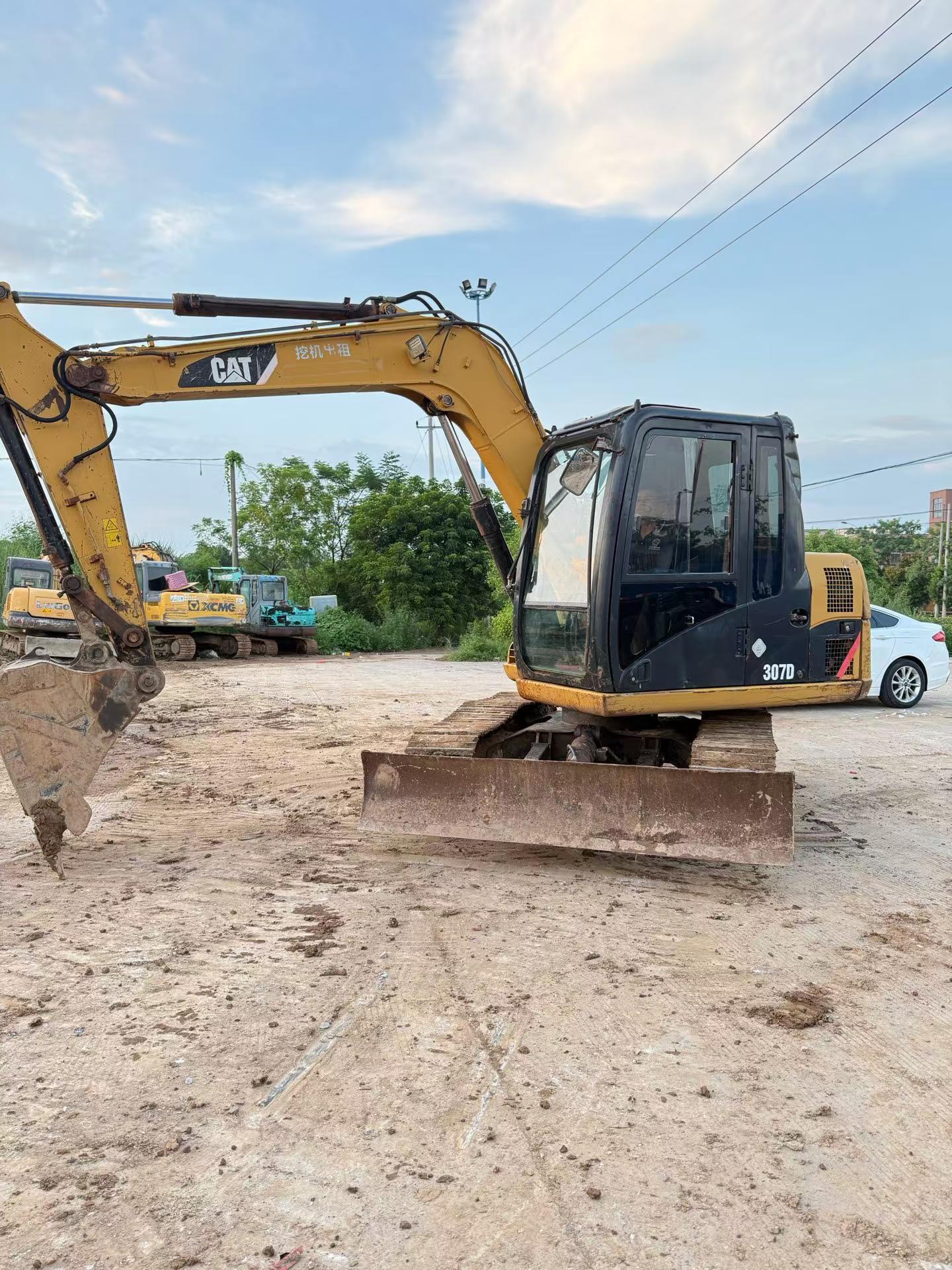 Buy Caterpillar 307B Used Excavator / 5 Buy Caterpillar 307B Used Excavator / 5