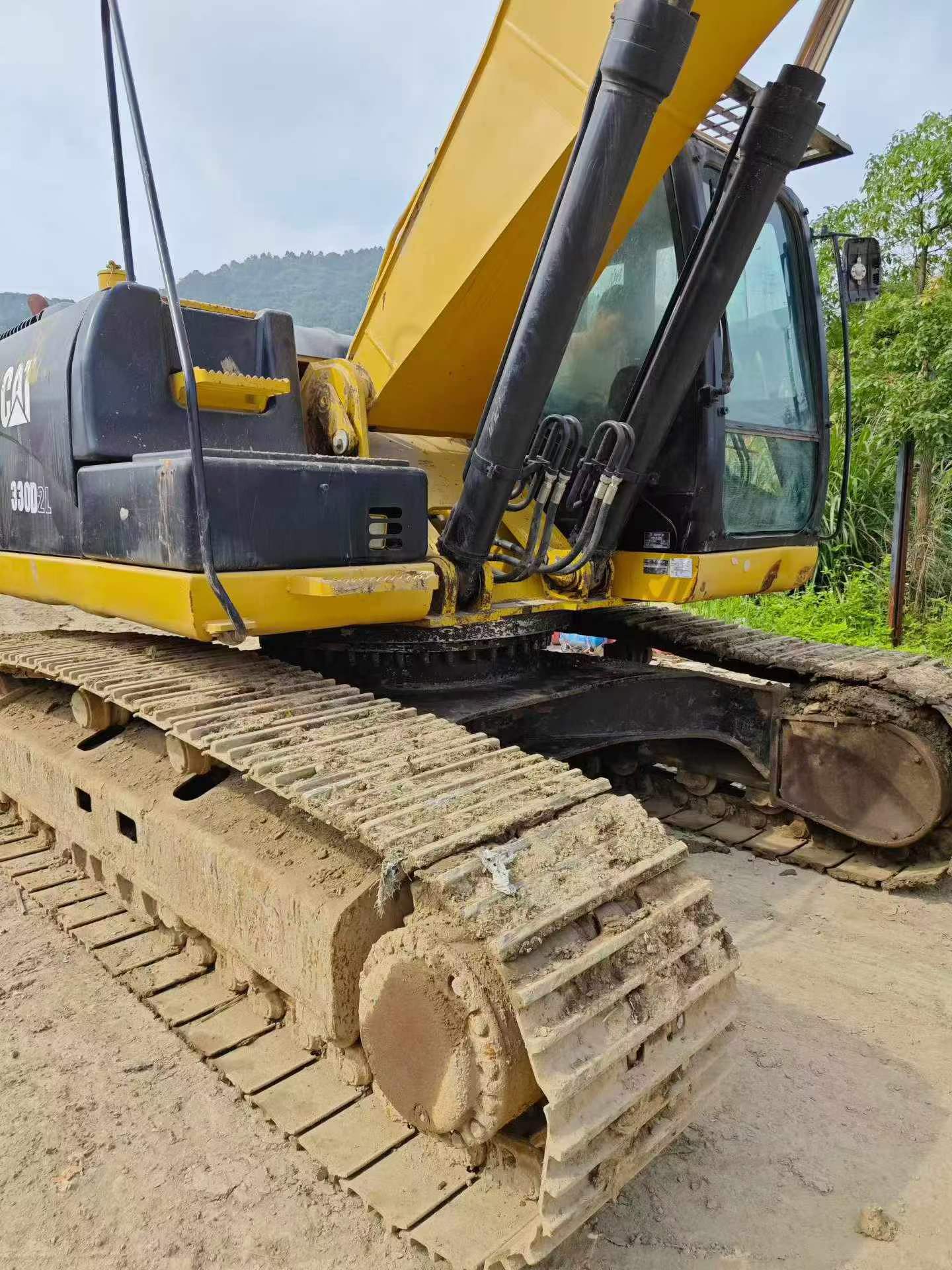Buy Caterpillar 330B Used Excavator / 8 Buy Caterpillar 330B Used Excavator / 8