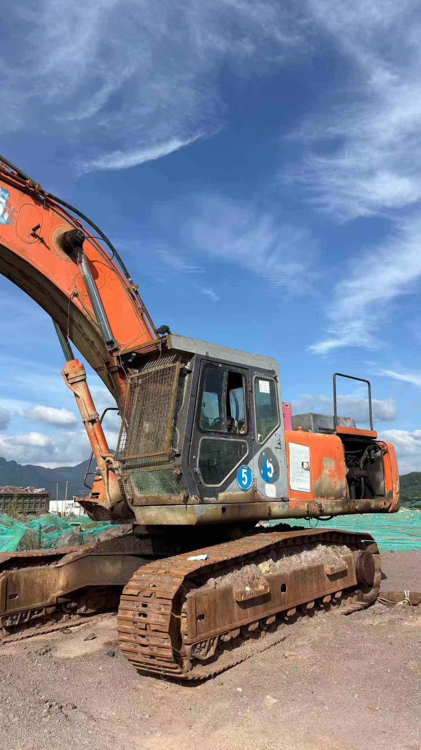 Buy Hitachi ZX450-6 Used Excavator / 1