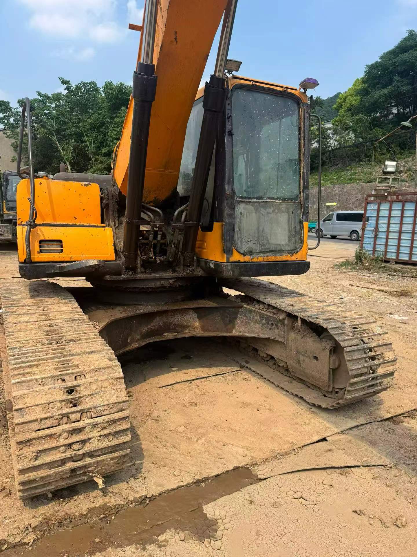 Buy Sany SY215C-8 Used Excavator / 7 Buy Sany SY215C-8 Used Excavator / 7