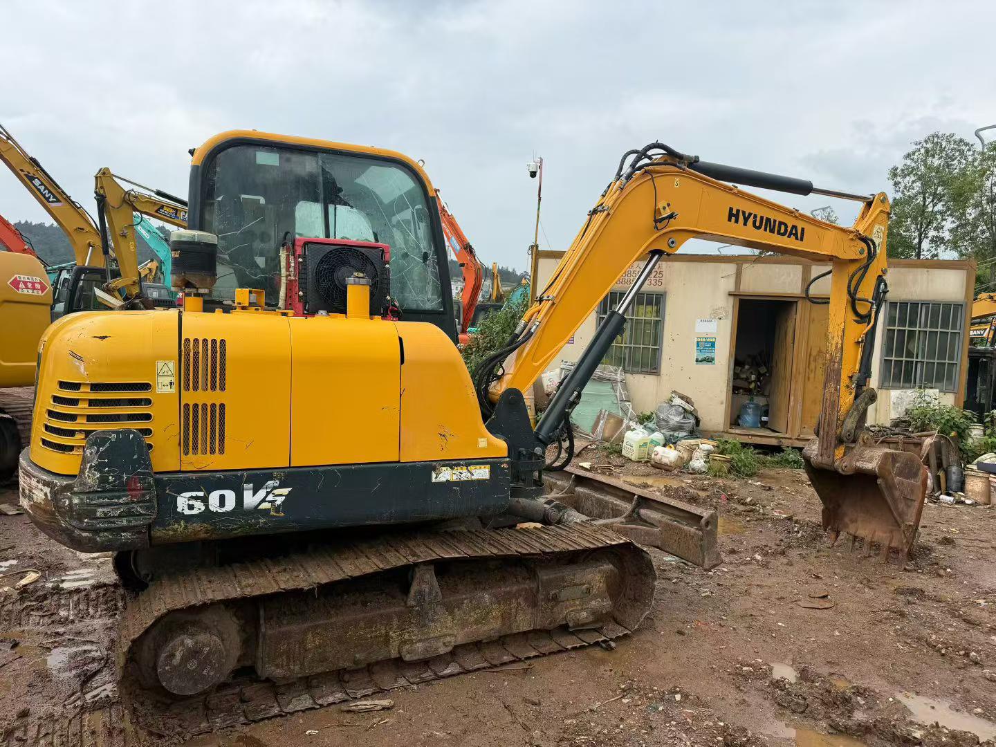 Buy Hyundai HX60 Used Excavator / 1