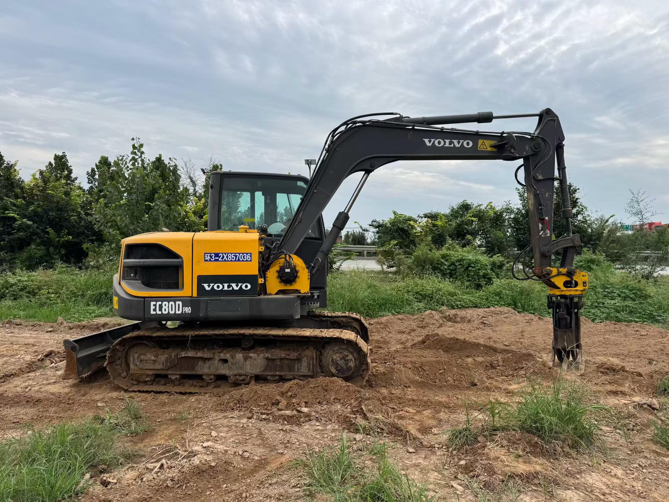 Buy Volvo EC80D Used Excavator / 1