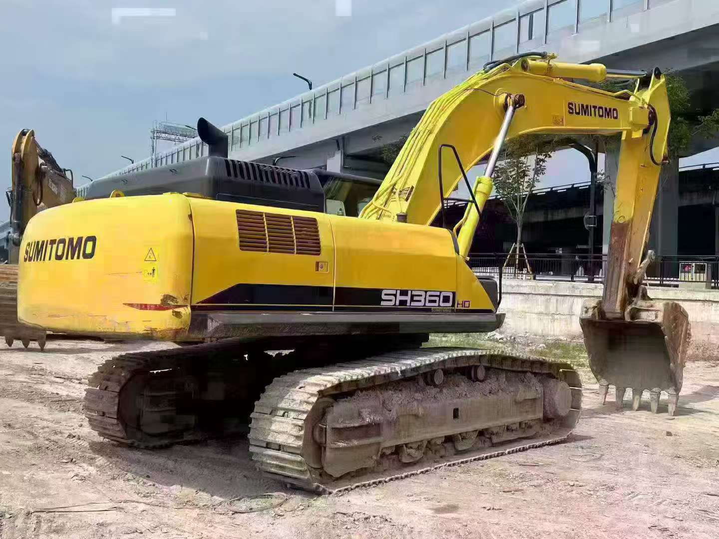 Buy Sumitomo SH360-5 Used Excavator / 2