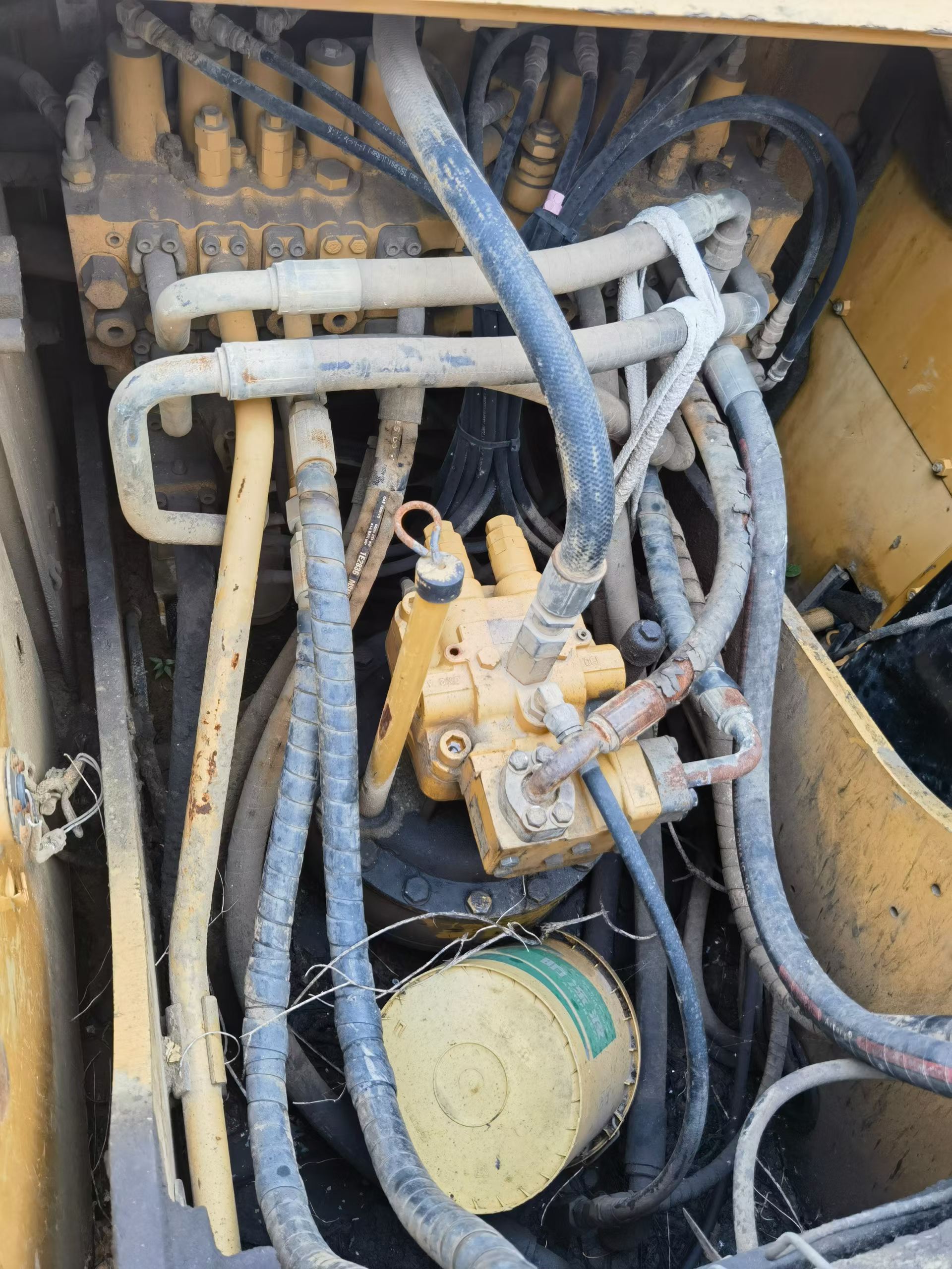 Buy Caterpillar 320D2GC Used Excavator / 5