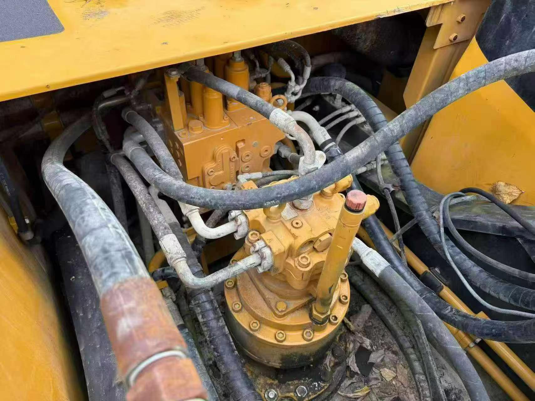 Buy Sany SY245H Used Excavator / 4 Buy Sany SY245H Used Excavator / 4