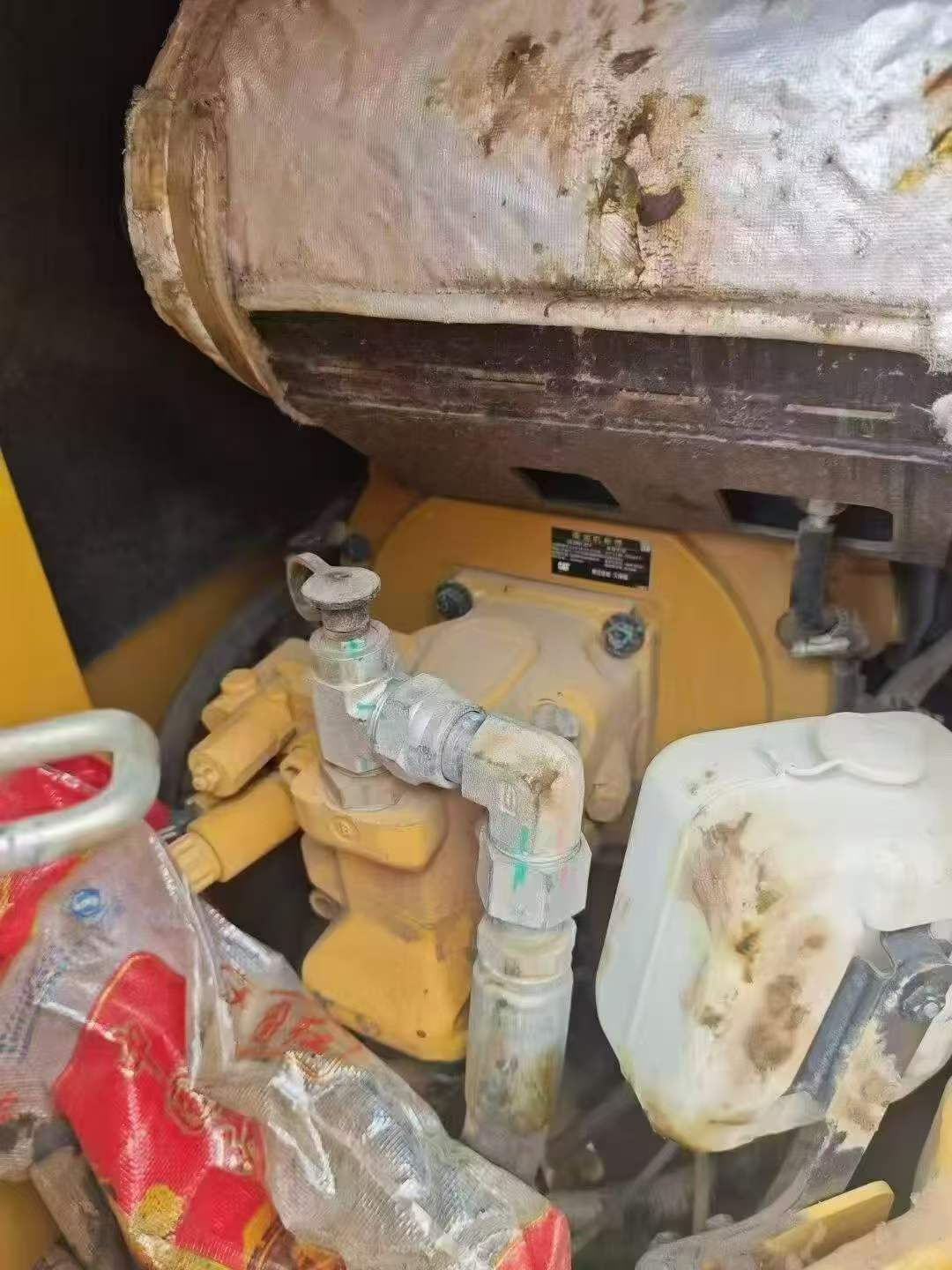 Buy Caterpillar Used Excavator / 9