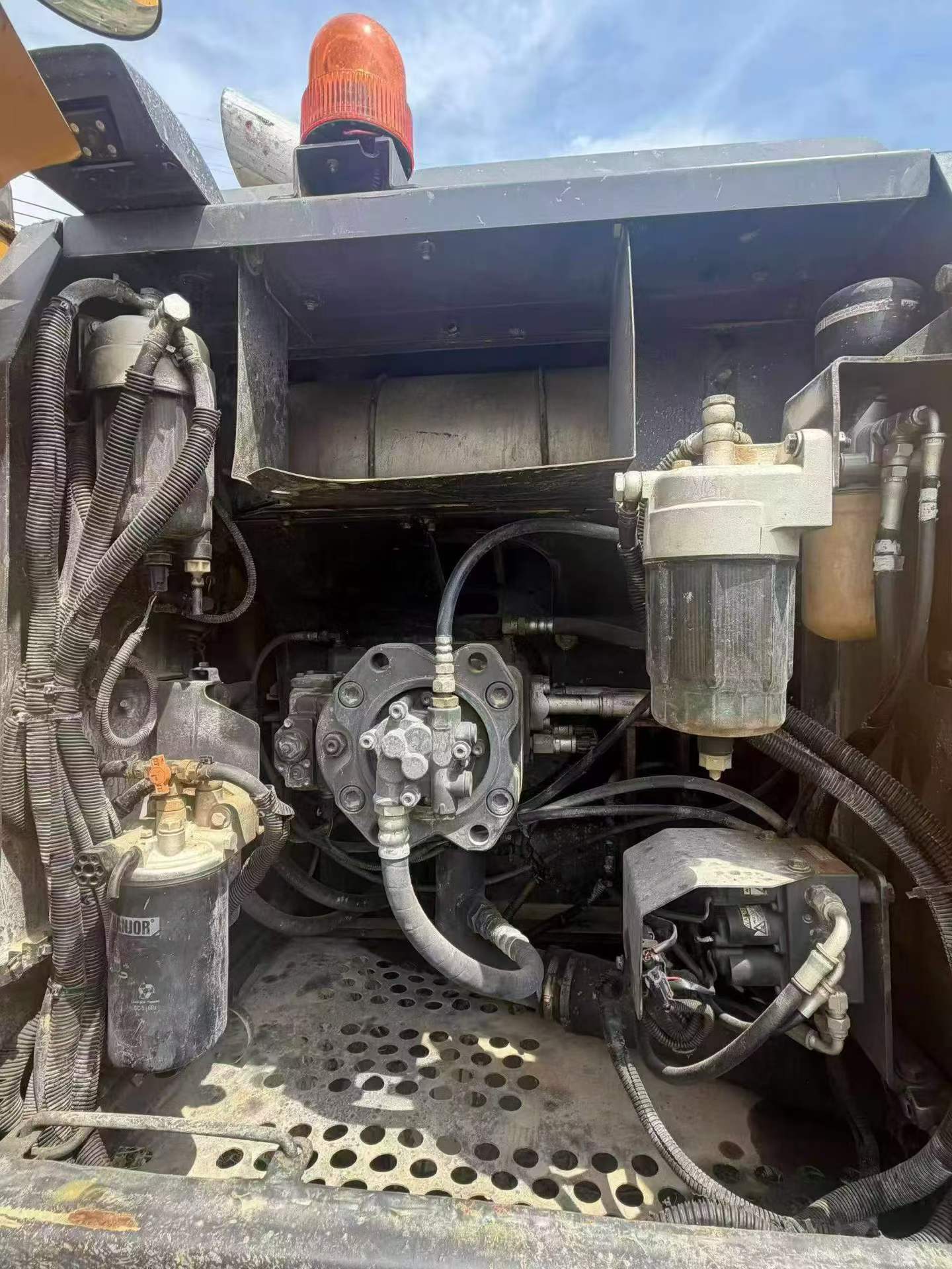 Buy Sumitomo SH210-5 Used Excavator / 9 Buy Sumitomo SH210-5 Used Excavator / 9