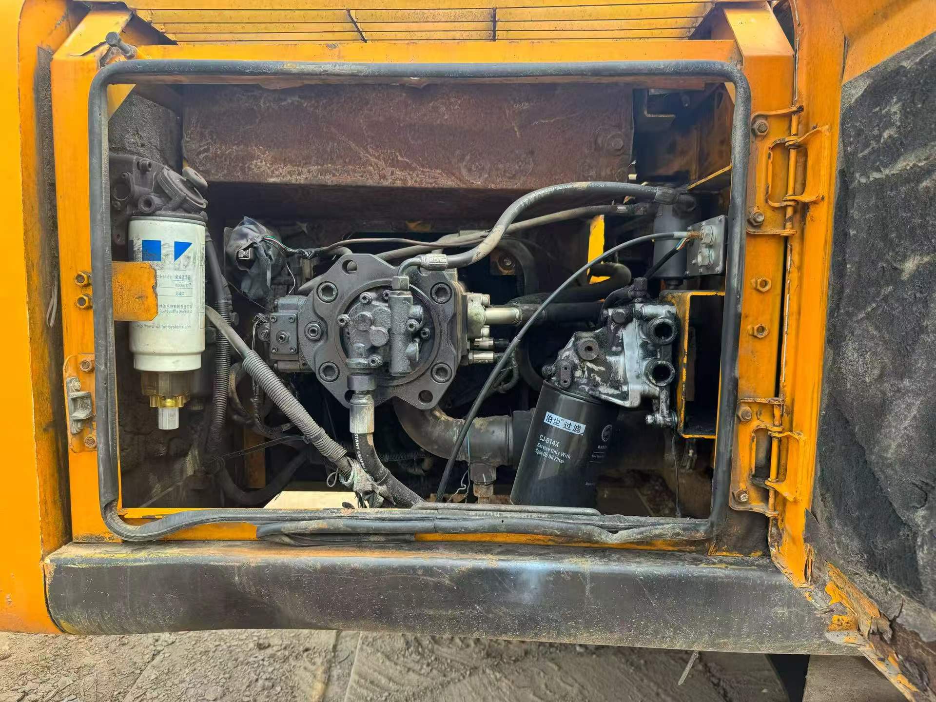 Buy Sany SY215C-8 Used Excavator / 8 Buy Sany SY215C-8 Used Excavator / 8
