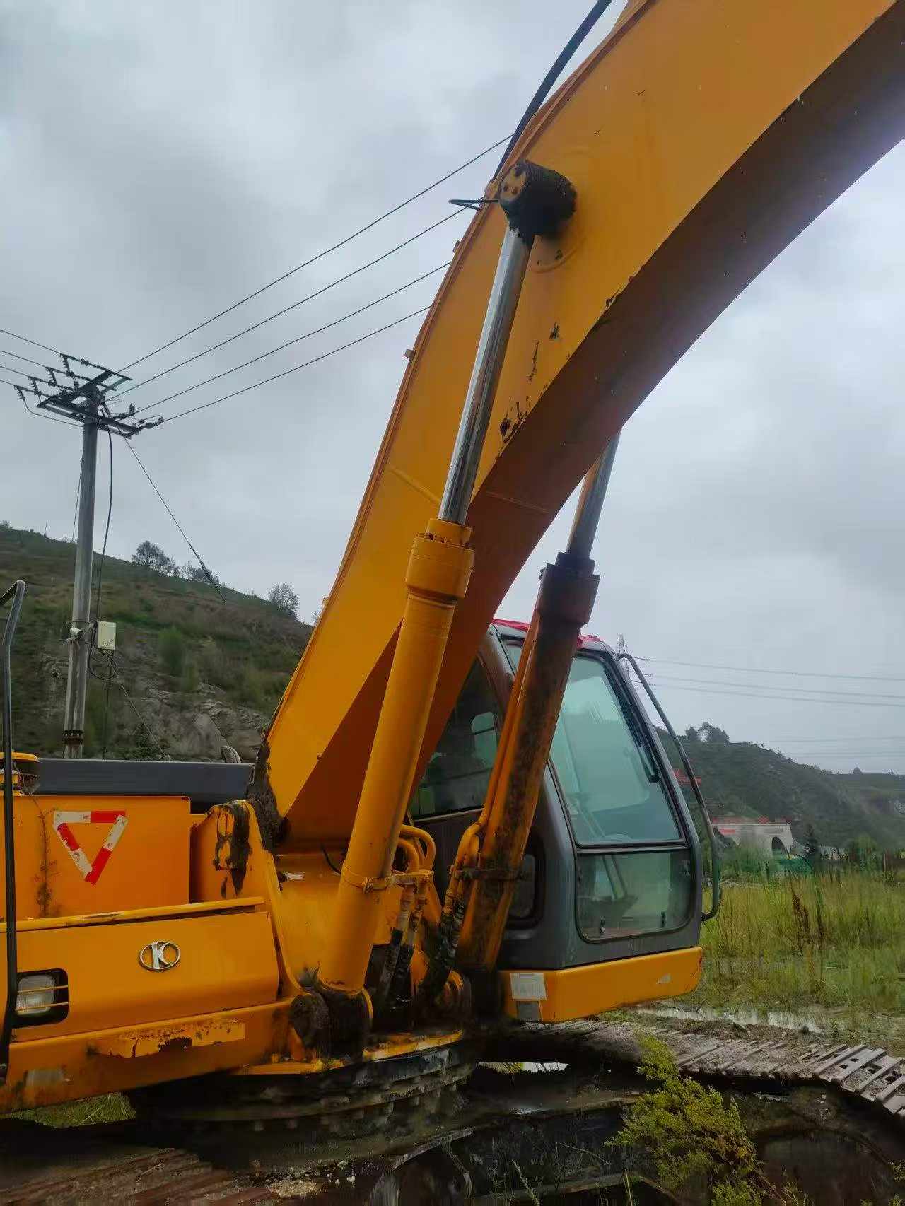 Buy Kato Used Excavator / 2 Buy Kato Used Excavator / 2