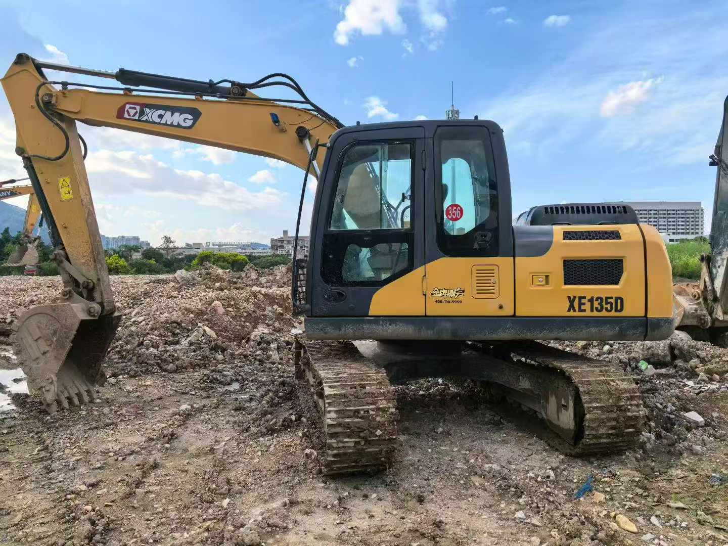 Buy XCMG XE135B Used Excavator / 7