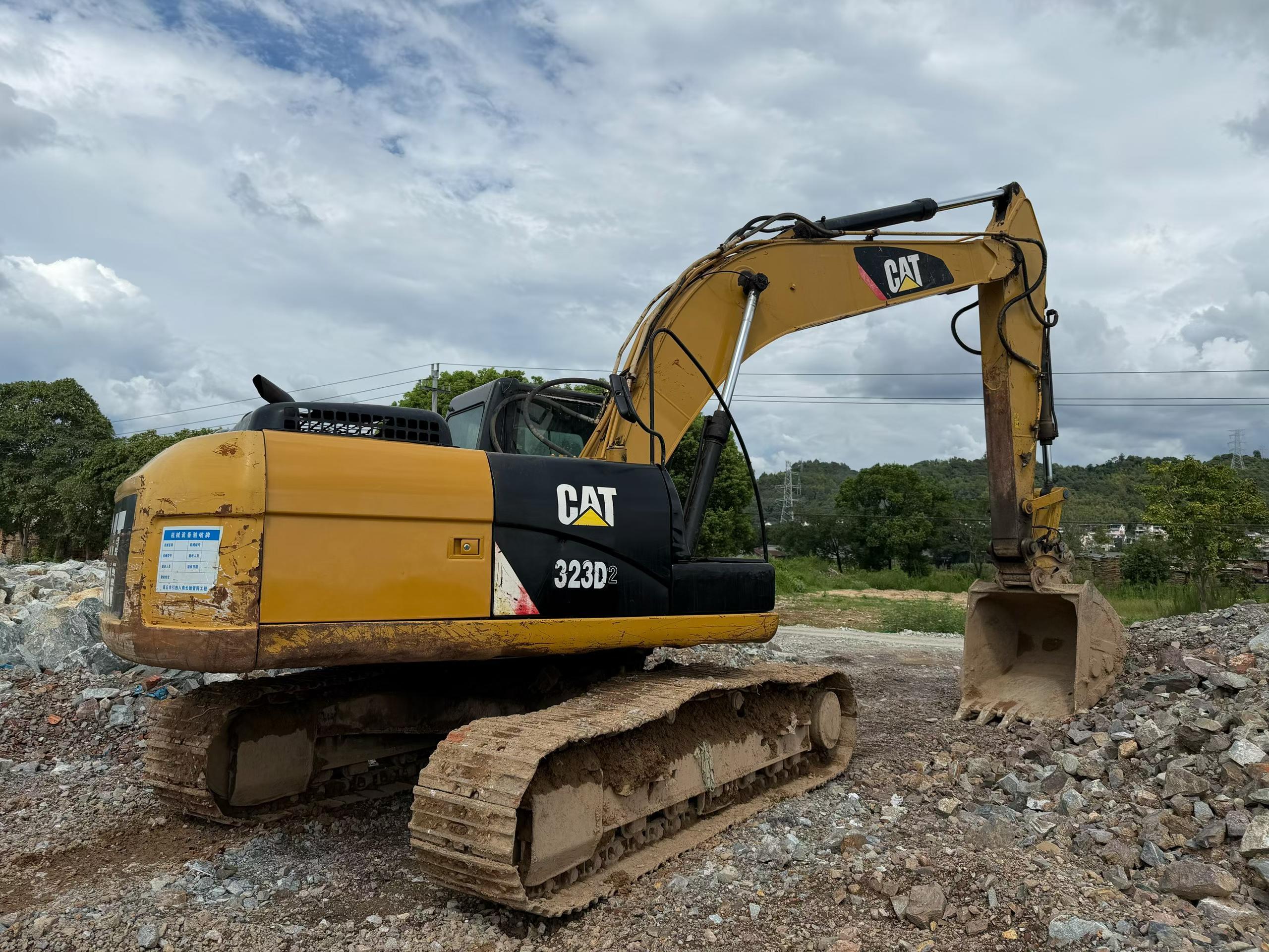 Buy Caterpillar 320D Used Excavator / 3