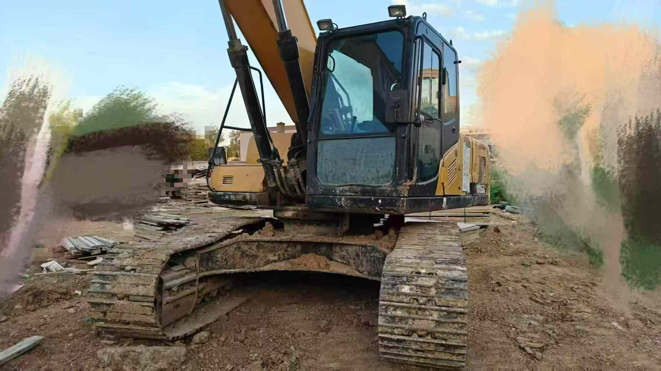 Buy Sany SY215C Used Excavator / 9 Buy Sany SY215C Used Excavator / 9