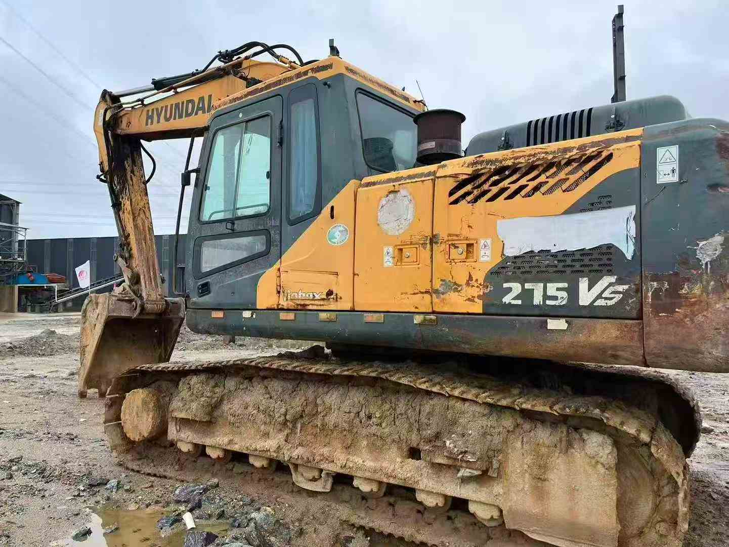 Buy Hyundai R215-7 Used Excavator / 1