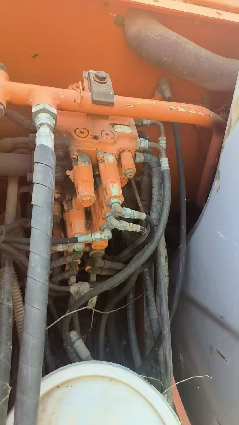 Buy Hitachi ZX60 Used Excavator / 2 Buy Hitachi ZX60 Used Excavator / 2