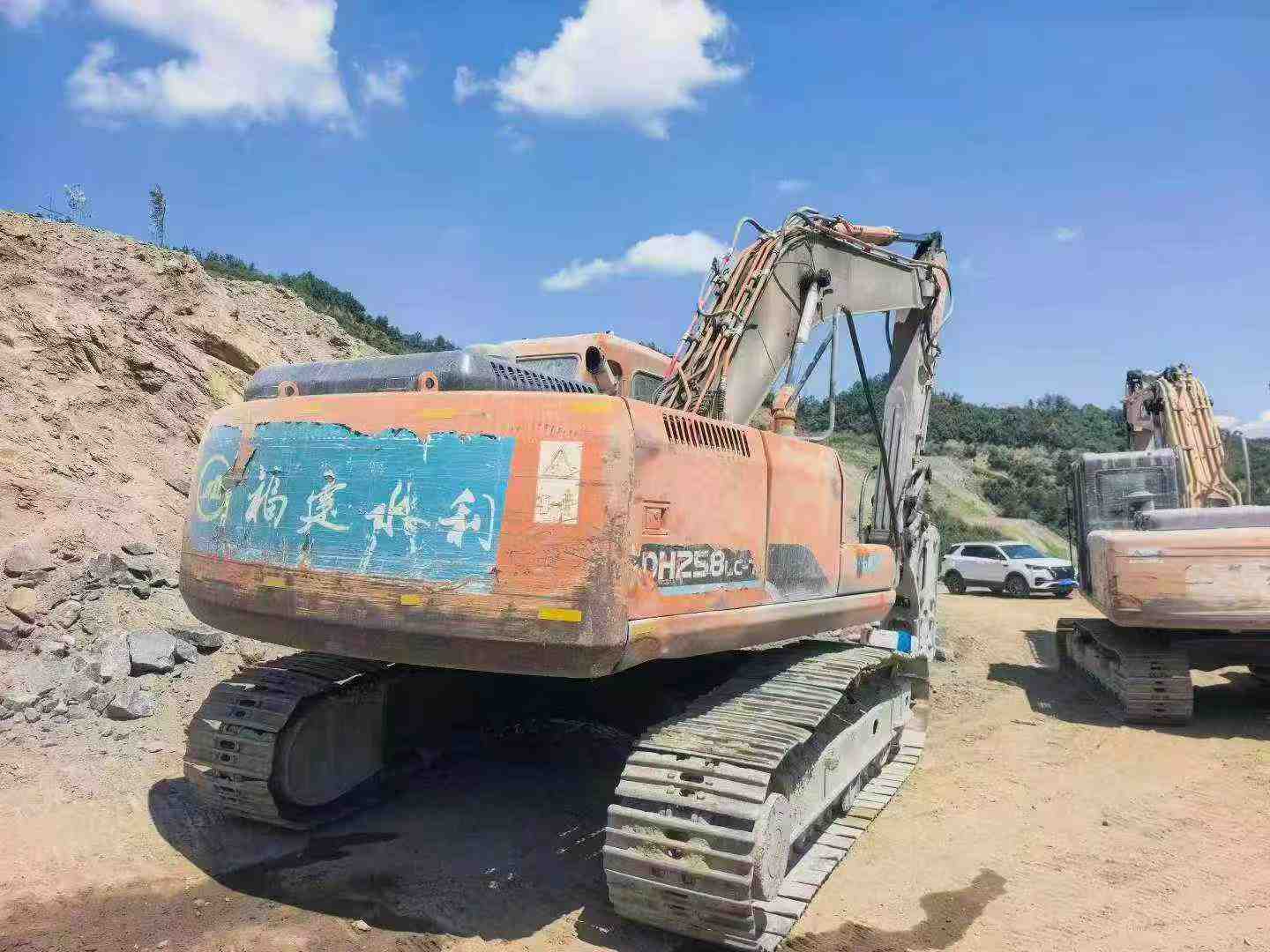 Buy Doosan DH225-7 Used Excavator / 1