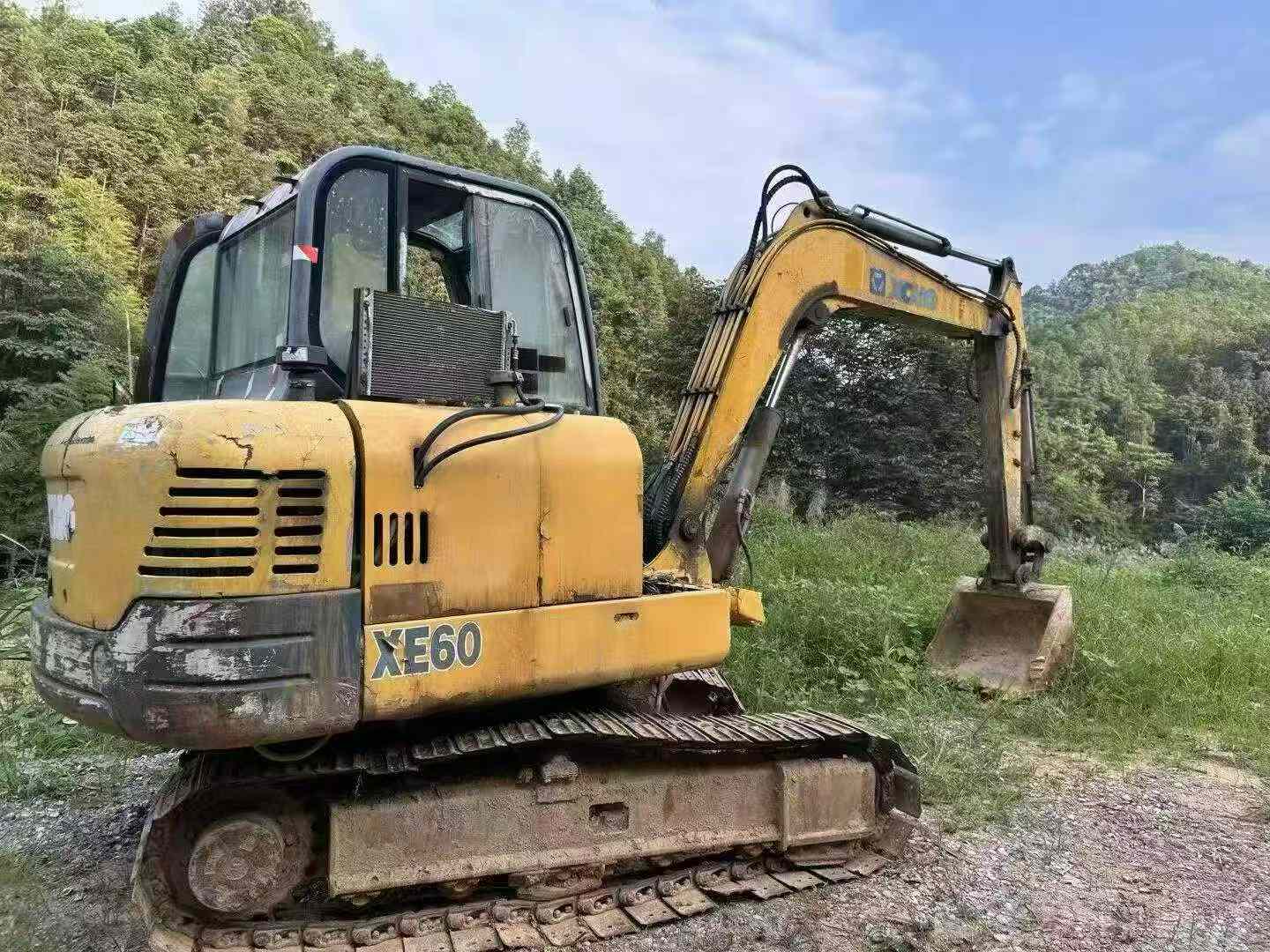 Buy XCMG XE60 Used Excavator / 3