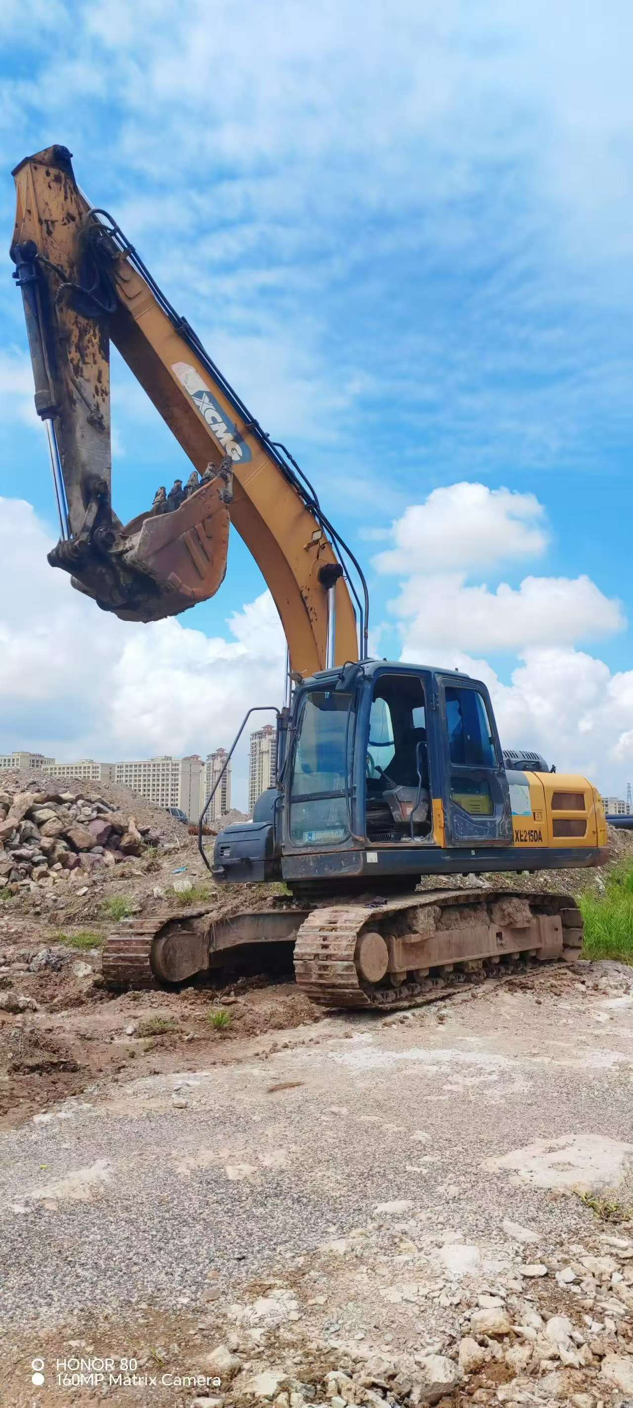 Buy XCMG XE200DA Used Excavator / 2