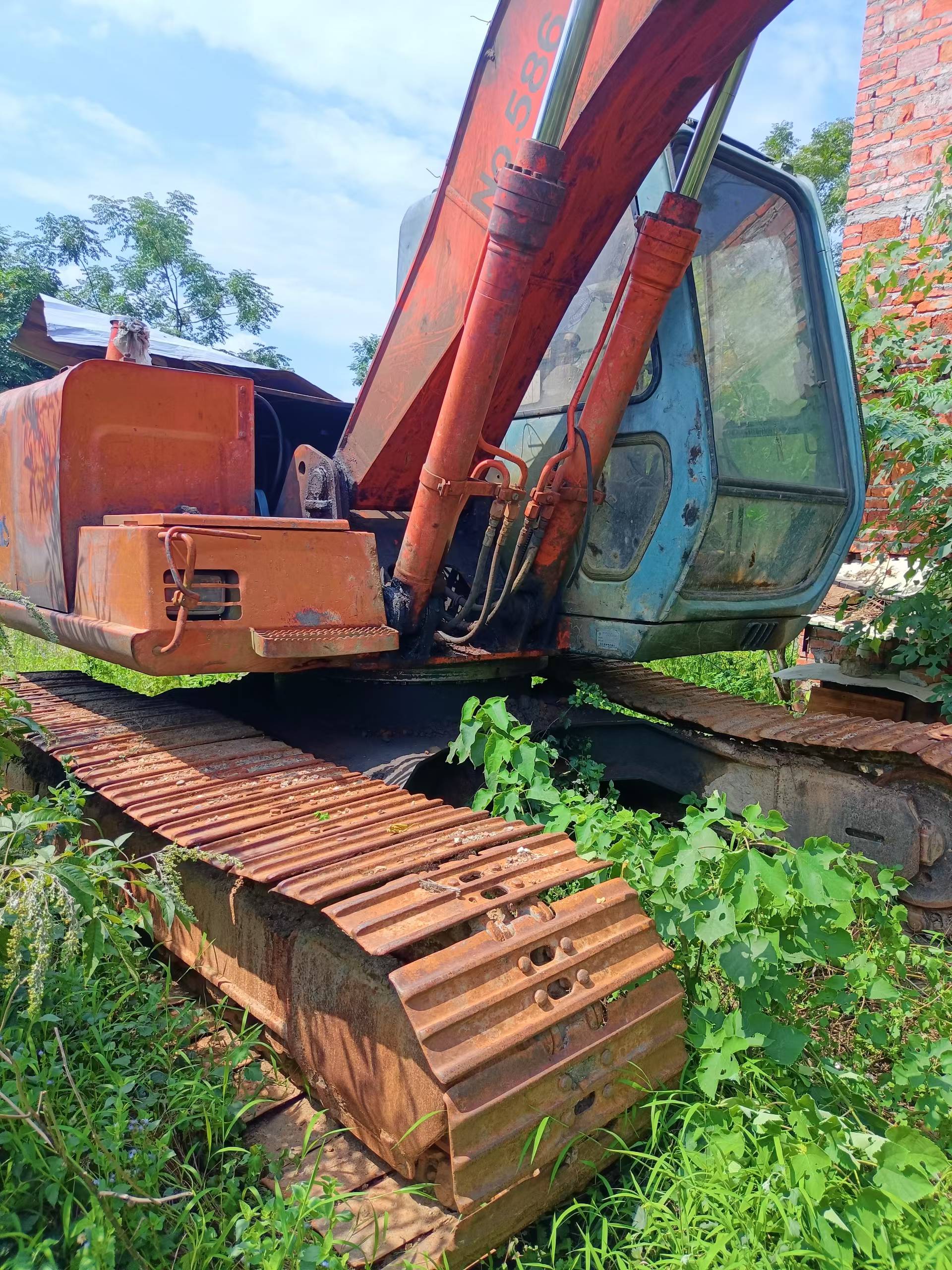 Buy Hitachi EX120-3 Used Excavator / 9